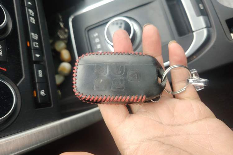 Used Land Rover Discovery Sport 2015 2.0T SE
