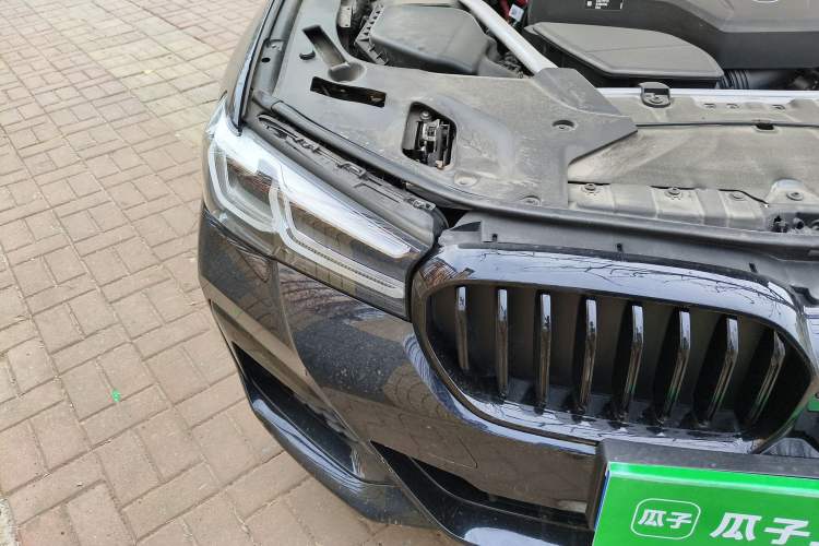 Used BMW 5 Series 2023 530Li Leading Model M Sport Package Right Front Headlight