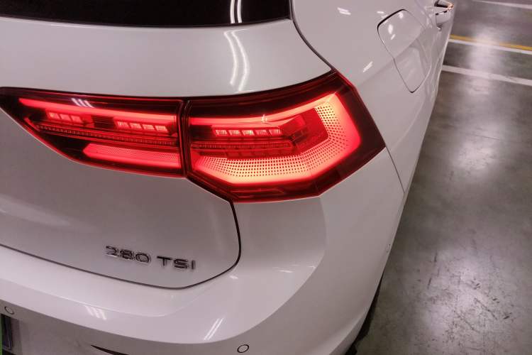 Used Volkswagen Golf 2023 280TSI DSG R-Line Lite
