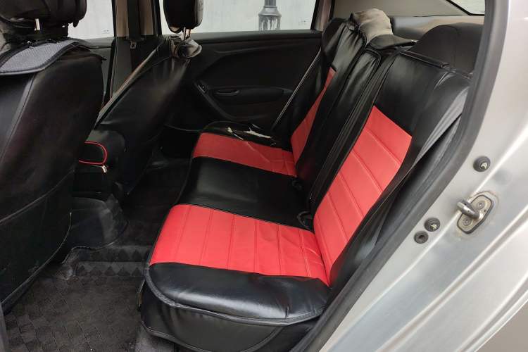 Used Citroen Elysee 2015 Zhishang Edition 1.6L Manual Fashion Model
