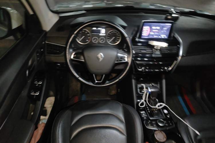 Used BORGWARD BX5 2017 20TGDI Automatic Two-Wheel Drive Pioneer Edition Steering Wheel