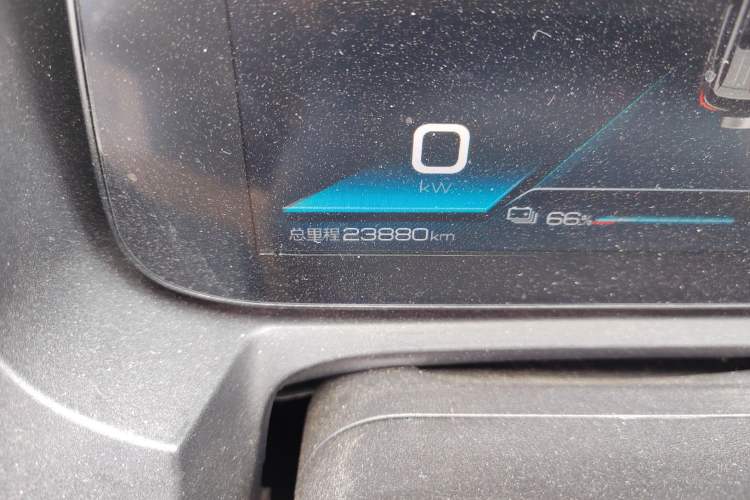 Used BYD Yuan New Energy 2019 EV360 Smart Connect Enjoyment Model