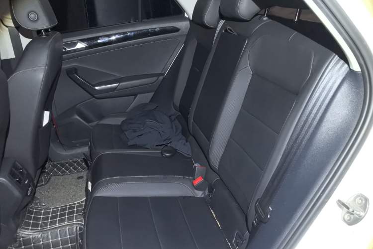 Used Volkswagen T-ROC 2018 280TSI DSG Two-Wheel-Drive Comfort Version China V Standard