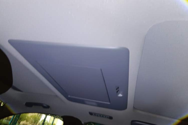 Used Dongfeng eπ eπ008 2024 636Max All-Electric Version 6 Seats