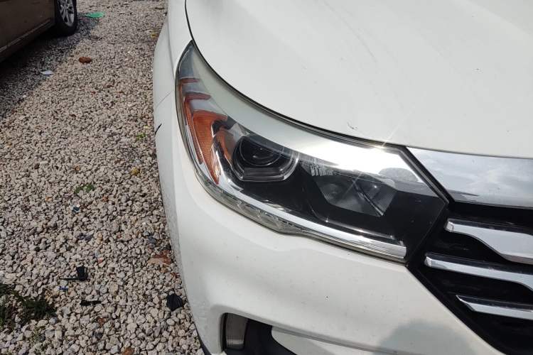 Used GAC Trumpchi GS4 2016 235T Manual Luxury Edition Exterior 6