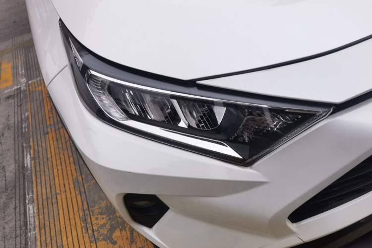 Used Toyota RAV4 2020 2.0L CVT Two-Wheel Drive Fashion Edition