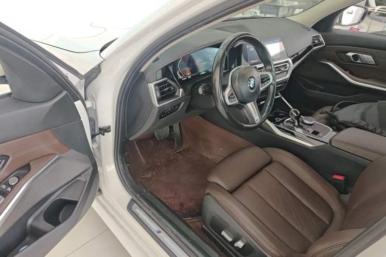 Used BMW 3 Series 2022 Restyled 320Li M Sport Package Driver Seat