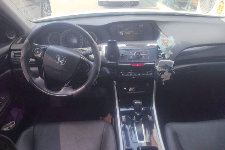 Used Honda Accord 2016 2.0L Elite Edition
