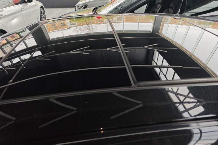 Used Lynk & Co 03 2020 03+ 2.0TD Automatic Wind-Chasing Edition Roof