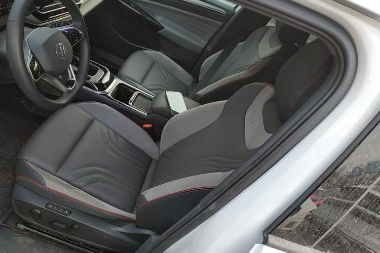 Used Volkswagen ID.4 CROZZ 2024 PRIME
