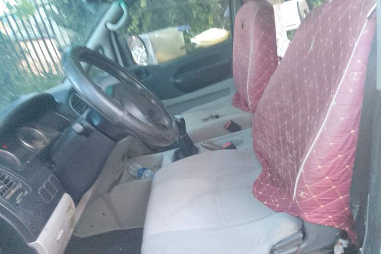 Used FORTHING Lingzhi 2016 V3 1.5L 7-Seater Standard Model China V Emission Standard