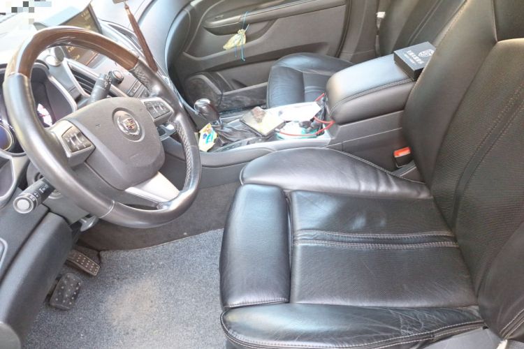 Used Cadillac SRX 2011 3.0L Flagship Edition
