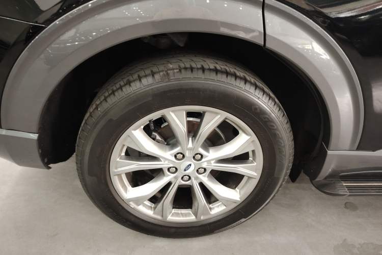 Used Ford Explorer 2020 EcoBoost 285 Four-Wheel Drive Trend Edition 6 Seats
