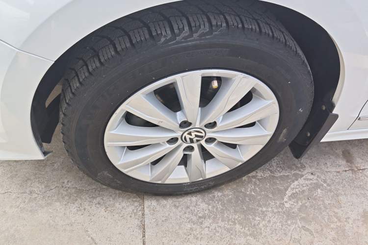 Used Volkswagen Sagitar 2016 230TSI 25th Anniversary Edition
