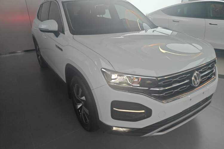 Used Volkswagen Tayron 2020 330TSI Two-Wheel Drive Luxury Smart Connectivity Version
