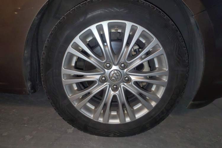 Used Buick GT 2015 15N Automatic Elite Version