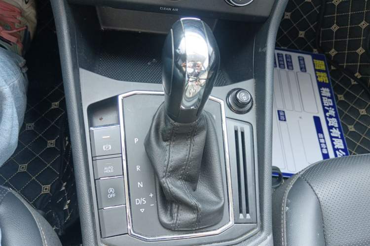 Used Volkswagen Lavida 2021 1.5L Automatic Comfort Edition Gear Lever