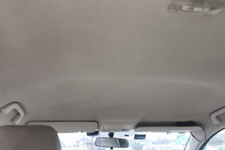 Used Honda CR-V 2012 2.0L two-wheel drive urban version