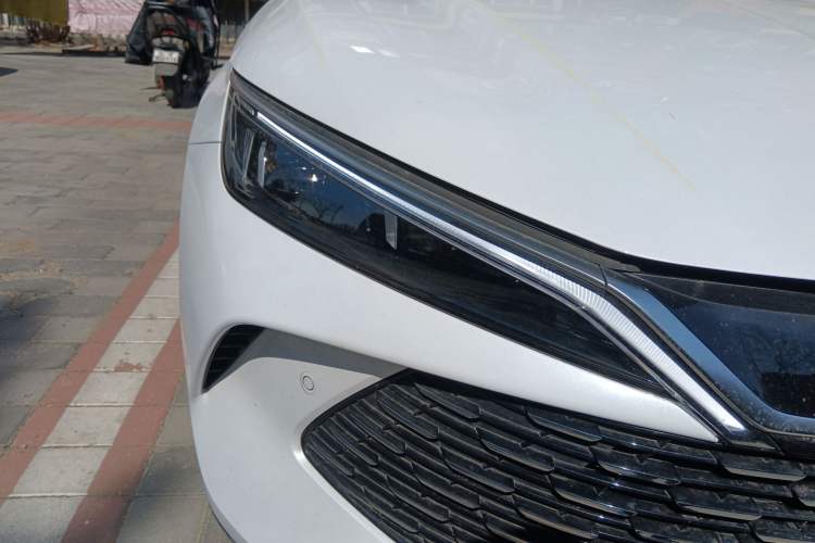 Used BYD Qin L 2025 DM-i Smart Drive 80KM Leading Model Right Front Headlight