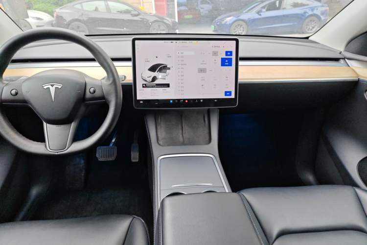 Used Tesla Model Y 2021 Standard Range Rear-Wheel Drive Version