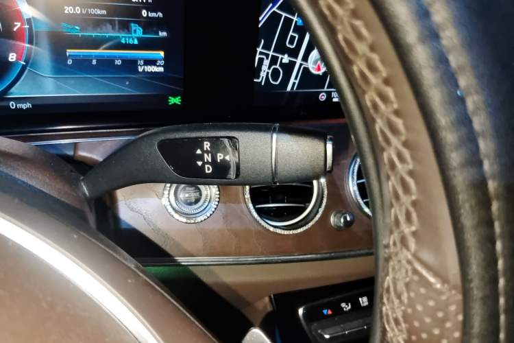 Used Mercedes-Benz E-Class 2017 E 300 L Luxury Model Gear Lever