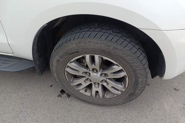 Used Ford Everest 2017 2.0T Gasoline Automatic 4x4 Luxury Edition 7 Seats