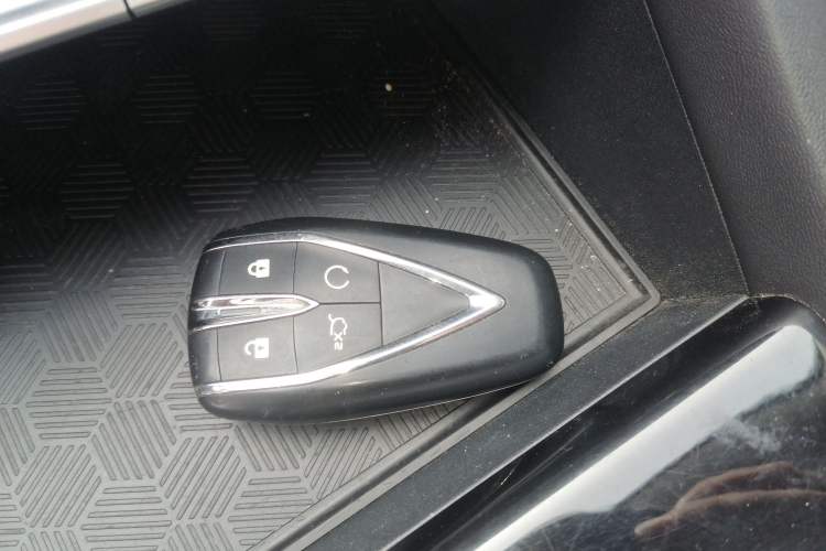 Used Changan Eado 2023 Changan Edition PLUS Blue Whale NE 1.4T GDI DCT Prestige Version