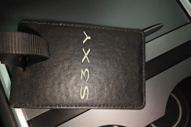 Used Tesla Model Y 2023 Rear-Wheel-Drive Version Interior 1