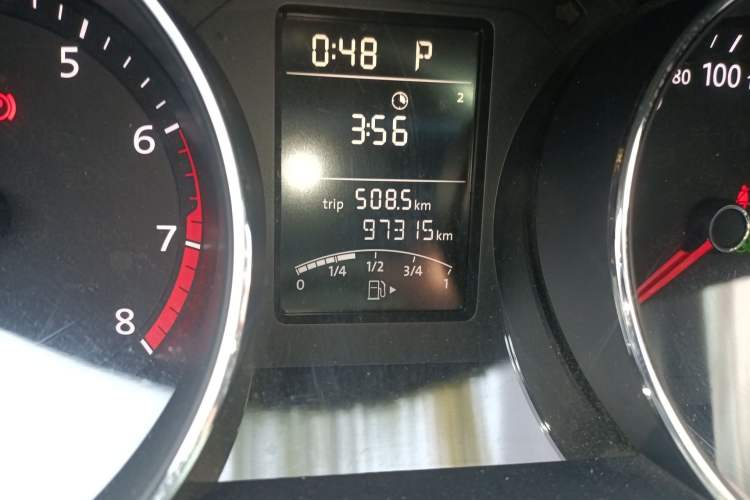 Used Volkswagen Sagitar 2018 1.6L Automatic Comfort Model Odometer Close Up