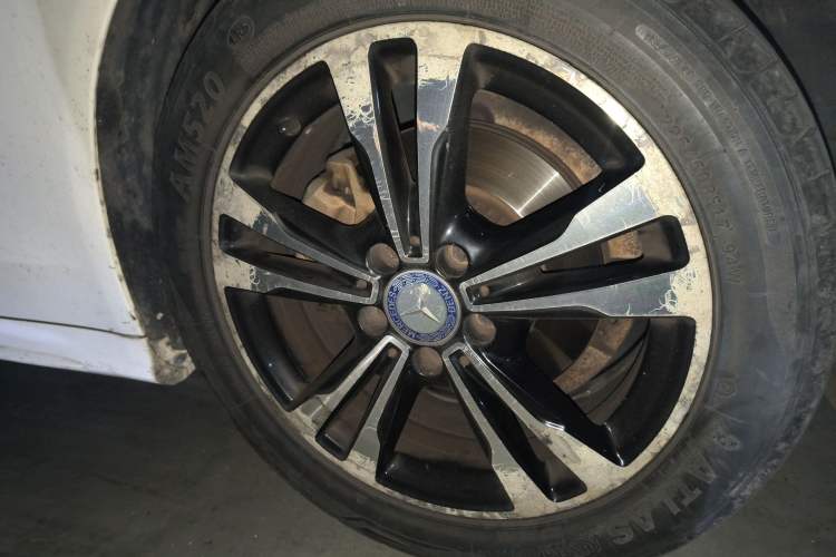 Used Mercedes-Benz C-Class 2016 C 200 Sport Edition Right Front Wheel Hub