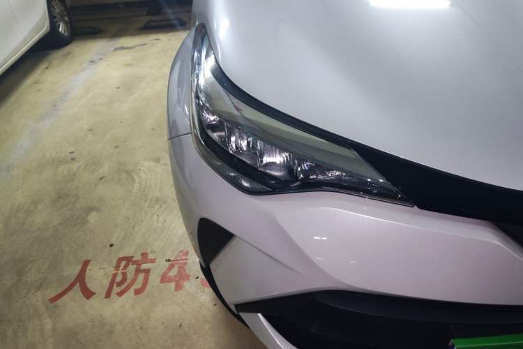 Used Toyota C-HR 2022 2.0L Leading Edition Right Front Headlight