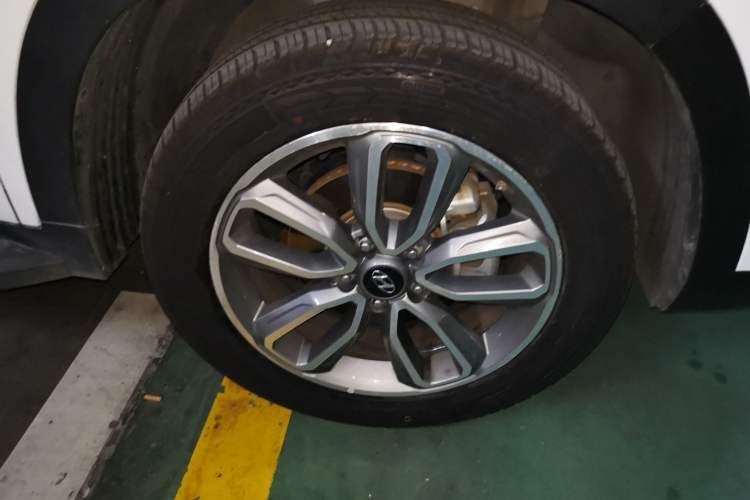 Used Hyundai ix35 2019 2.0L Automatic 2WD Zhiyong·Changxiang Edition China V Standard Right Front Wheel Hub