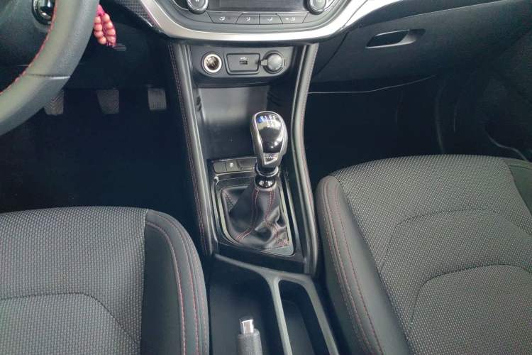 Used JAC Group Refine S3 2017 1.5L Manual Luxury Model Gear Lever