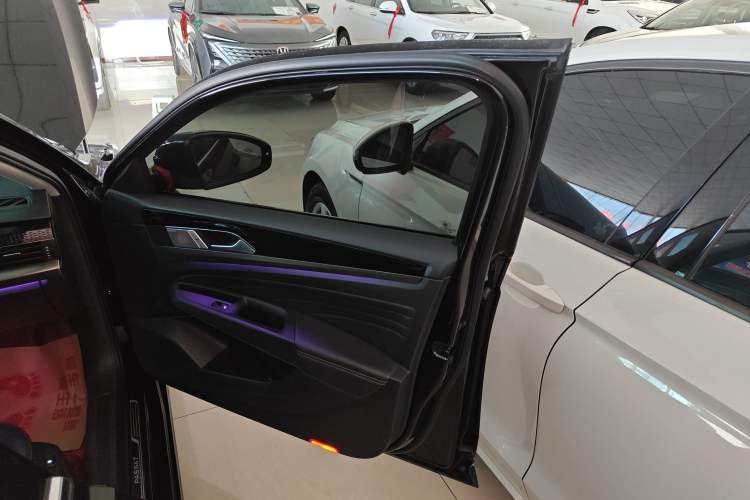 Used Volkswagen Passat 2020 330TSI Elite Edition China VI
