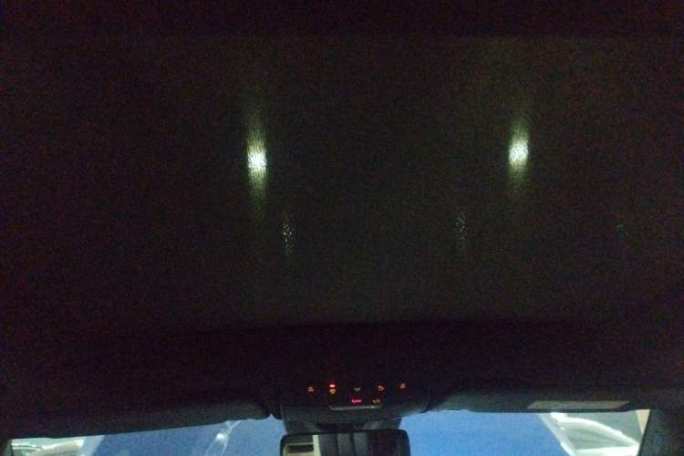 Used Mercedes-Benz GLC 2020 Facelift GLC 300 L 4MATIC Dynamic Edition Headliner