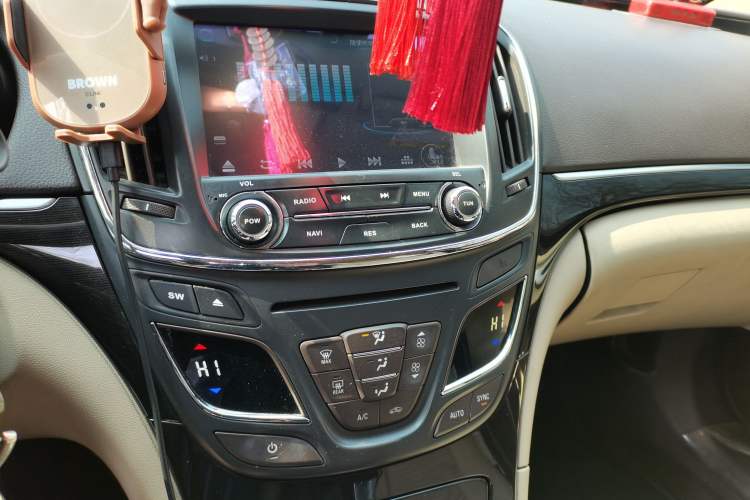 Used Buick Regal 2015 2.0L Leading Fashion Edition
