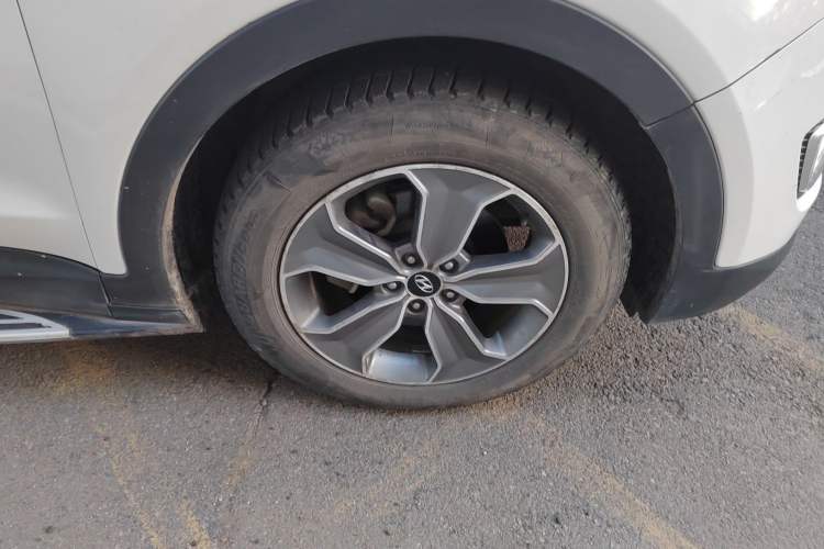 Used Hyundai Grand SantaFe 2013 3.0L 7-Seater Four-Wheel-Drive Comfort Edition
