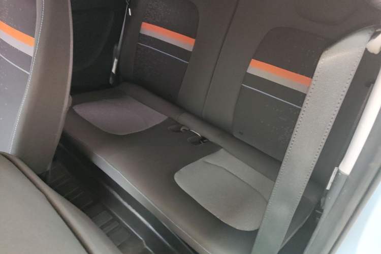 Used Wuling Hongguang MINIEV 2020 Zizai Version Lithium-NMC Left Rear Seat