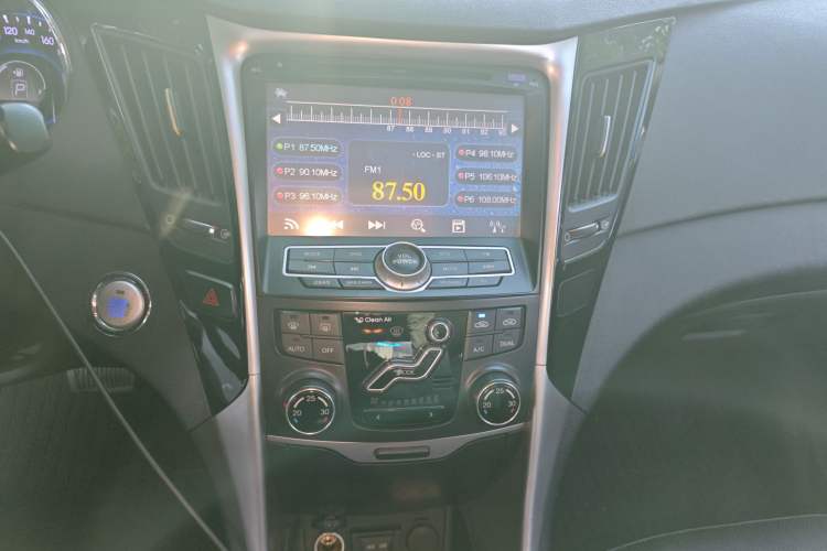 Used Hyundai Sonata 2011 2.0L Automatic Luxury Edition
