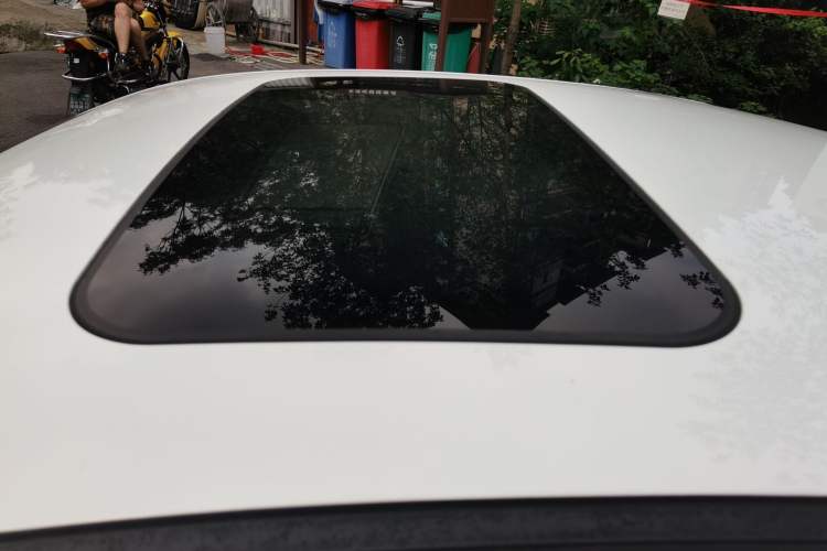 Used Geely Auto Emgrand GL 2019 1.5T DCT Elite Smart Edition Roof