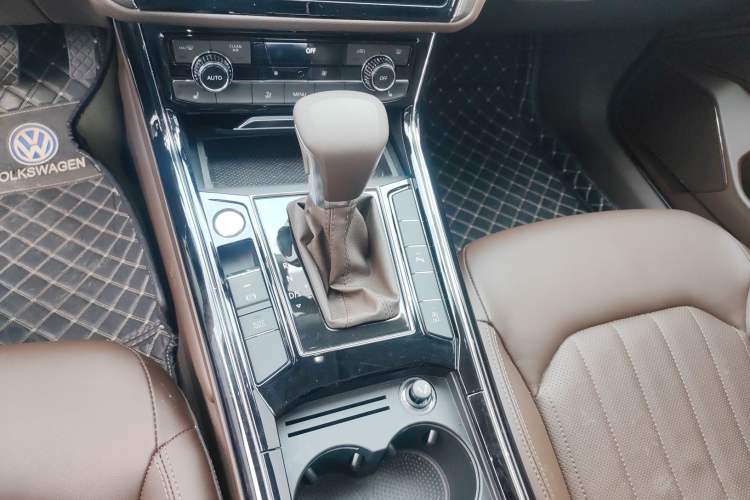 Used Volkswagen Phideon 2021 380TSI Luxury Edition
