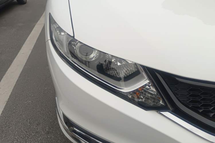 Used Honda Jade 2014 1.8L Automatic Comfort Elite Version 5 Seats
