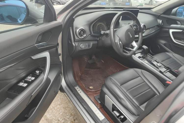 Used Wey VV7 2017 2.0T Luxury Model
