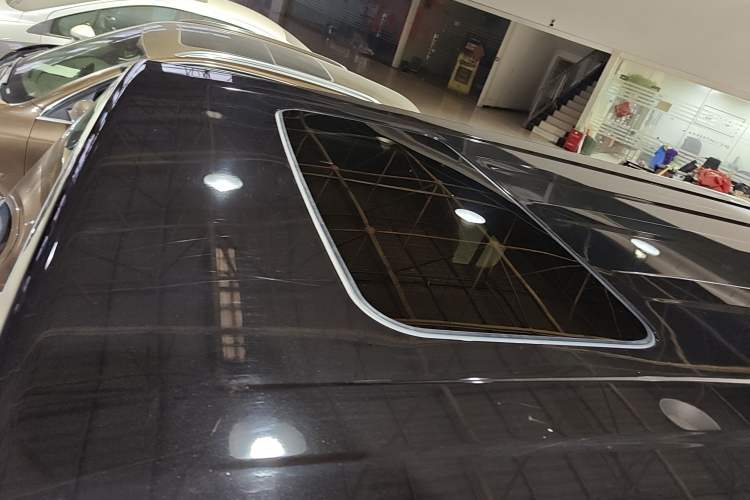 Used 212 T01 2024 2.0T Explorer