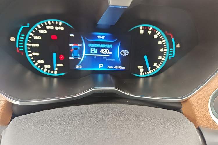 Used Soueast DX7 2015 1.5T Automatic Prestige Model
