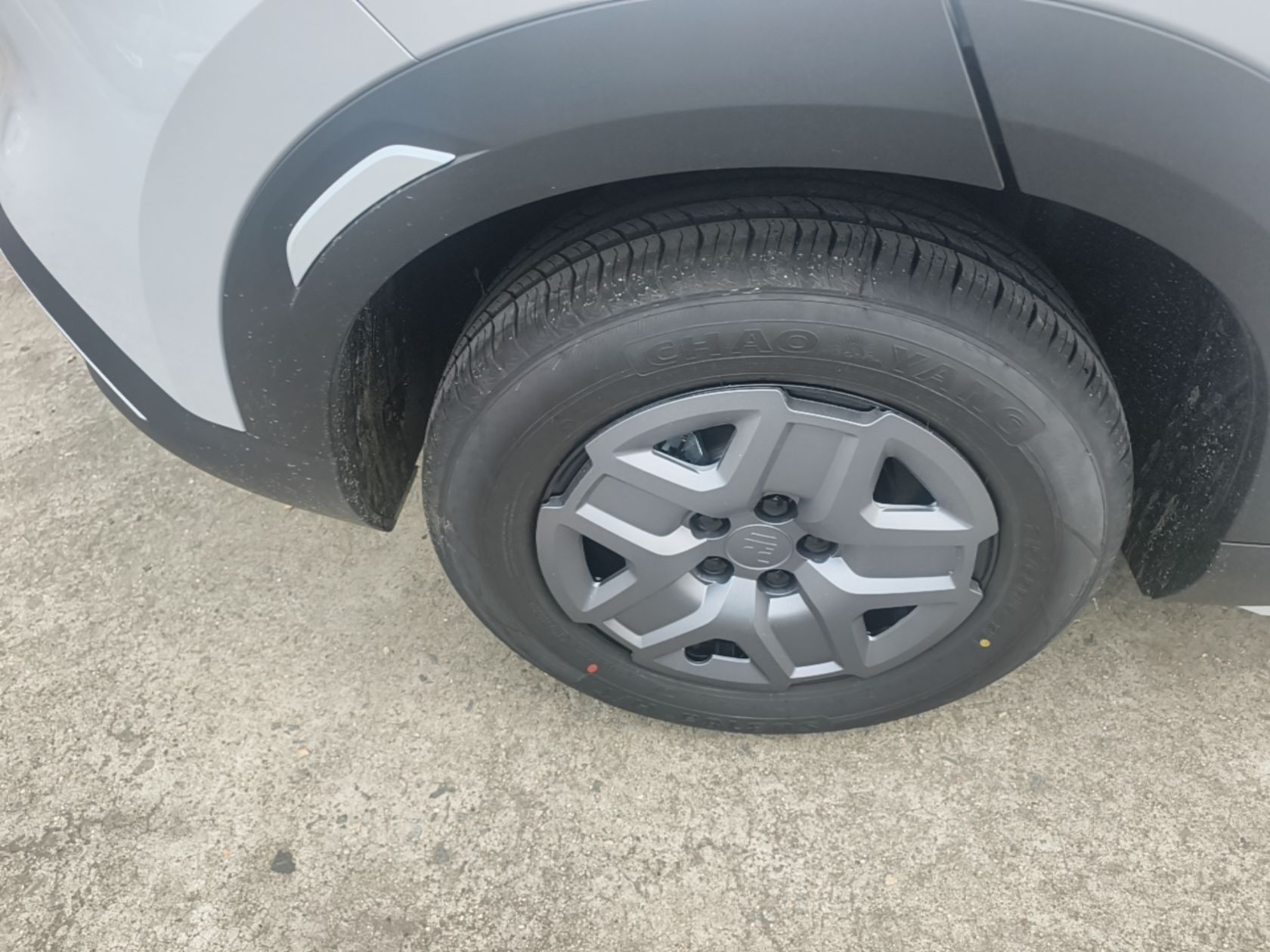 BYD Yuan UP 2027 Model Flying Edition 401KM Navigation Version — снимка 11