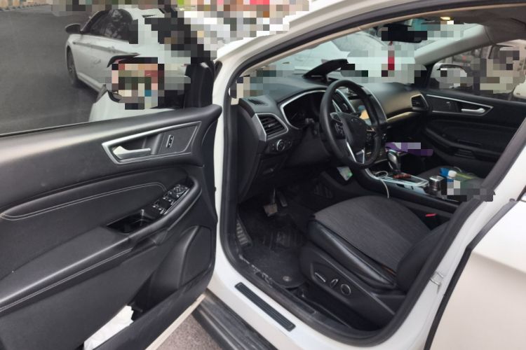 Used Ford Edge 2016 EcoBoost 245 Two-Wheel-Drive Titanium 7-Seater
