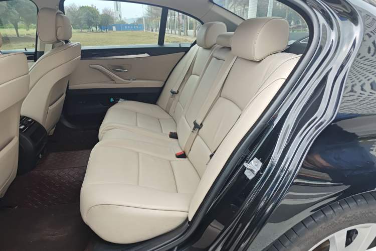 Used BMW 5 Series 2013 530Li Leading Model