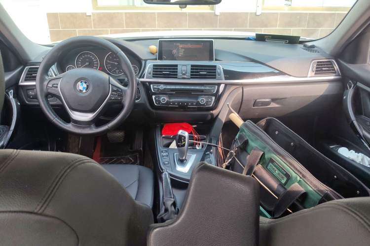 Used BMW 3 Series 2017 318Li Fashion Model
