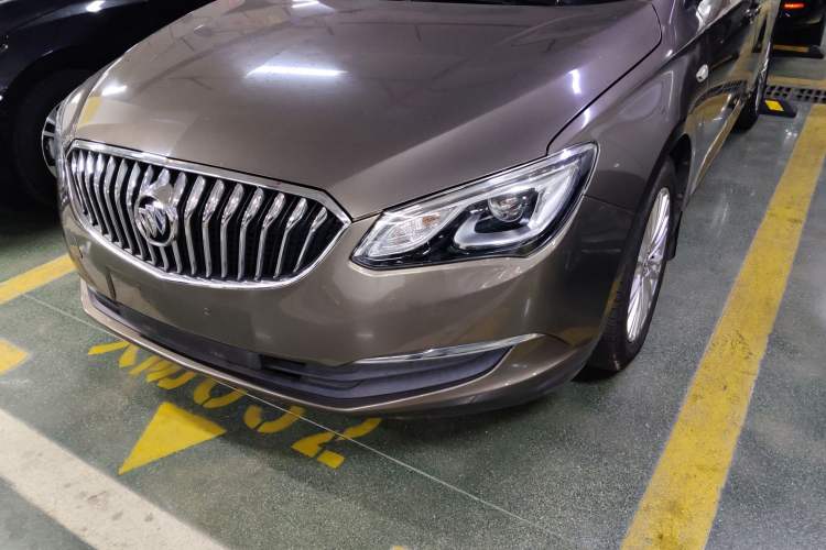 Used Buick GT 2016 15N Automatic Elite Edition Left Front Headlight